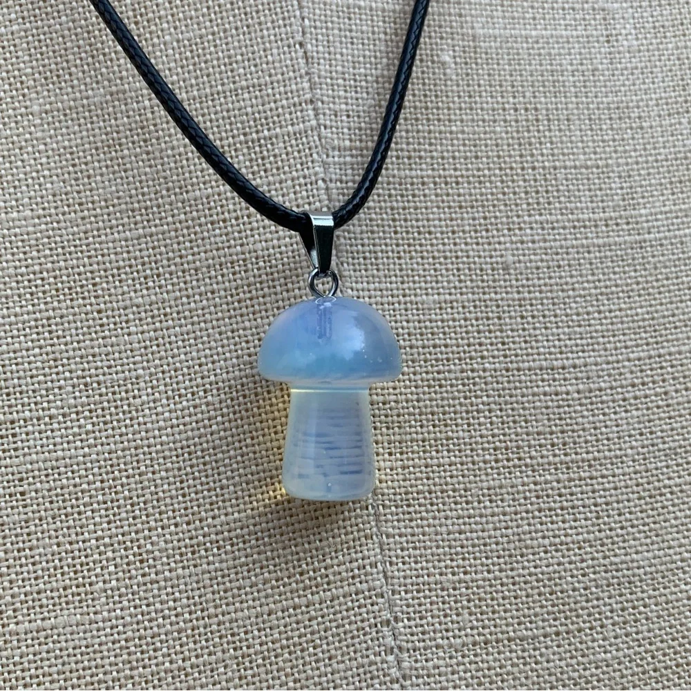 Handmade Genuine Stone Mushroom Amulet Necklace - Picture 6 of 12